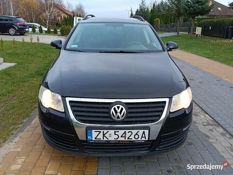 Czarny Używany 2007 VW Passat Kombi | 6500 zł (Dobra cena) - Obraz 1/4