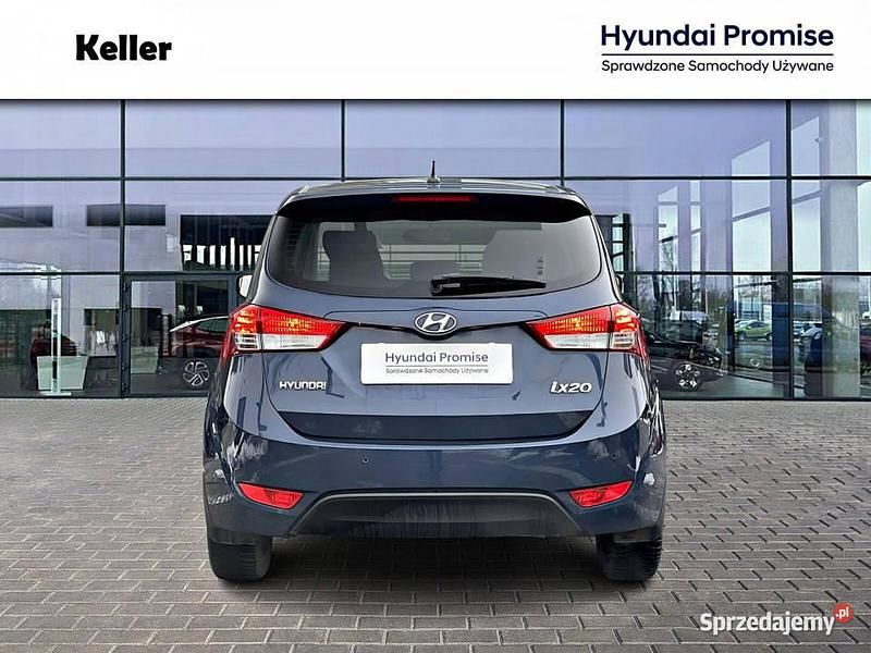 Używany Hyundai ix20 Comfort 2017 Granatowy Hatchback