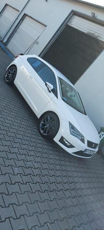 Biały Używany 2014 Seat Leon FR Coupe | 30 900 zł - Obraz 1/4