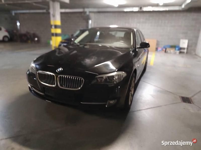 Czarny Używany 2010 BMW 523 Sedan/Limuzyna | 24 900 zł - Obraz 1/4
