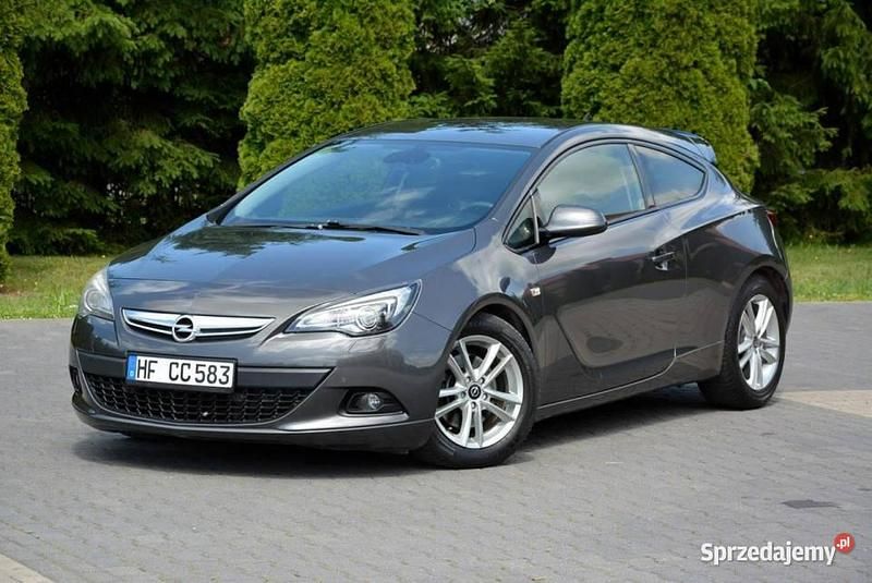 Szary Używany 2012 Opel Astra GTC Innovation Coupe | 26 900 zł - Obraz 1/4