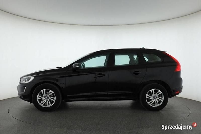 Używany Volvo XC60 2016 Czarny SUV