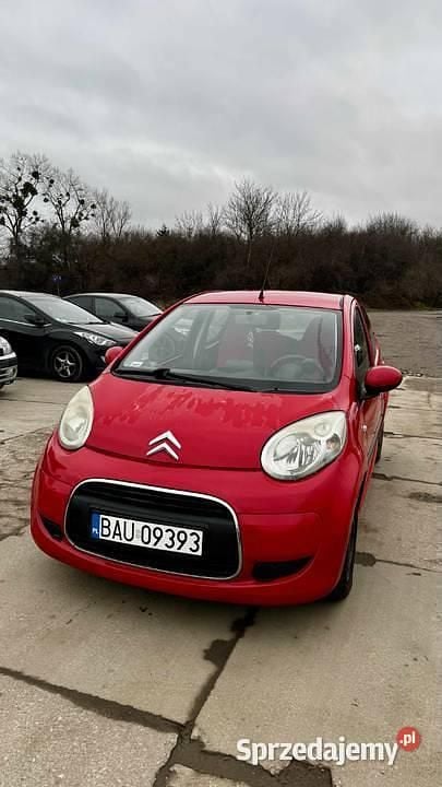 Używany Citroën C1 2010 Czerwony Hatchback