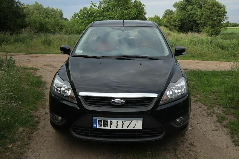 Czarny Używany 2009 Ford Focus Hatchback | 7500 zł (Super Cena) - Obraz 1/4