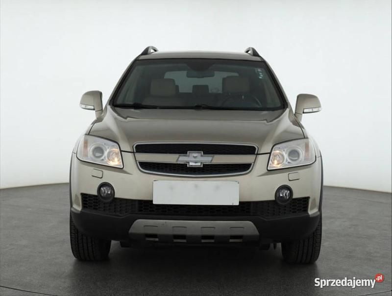 Złoty Używany 2008 Chevrolet Captiva SUV | 18 499 zł (Uczciwa cena) - Obraz 1/4