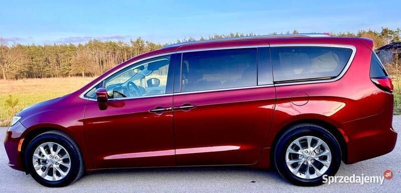 Grafitowy Używany 2021 Chrysler Pacifica SUV | 140 800 zł (Uczciwa cena) - Obraz 1/4