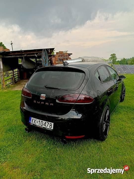 Czarny Używany 2006 Seat Leon CUPRA Hatchback | 27 000 zł (Uczciwa cena) - Obraz 1/4