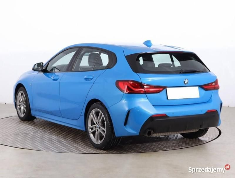 Używany BMW 118 2021 Niebieski Hatchback