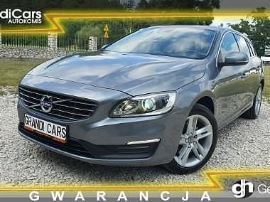 Szary Używany 2017 Volvo V60 Momentum Kombi | 47 500 zł (Uczciwa cena) - Obraz 1/4