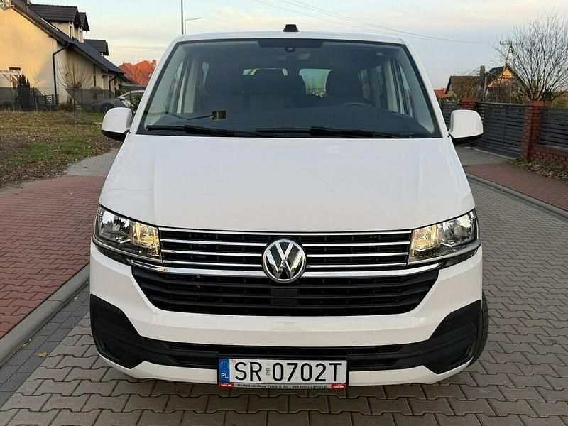 Używany VW Caravelle 150 KM (110 kW) 2024 Biały Minivan