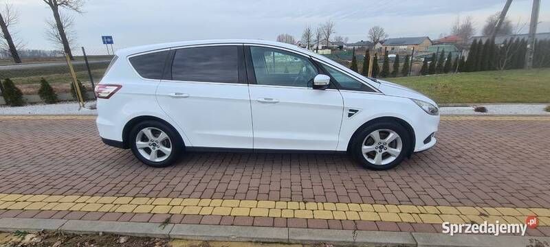 Używany Ford S-MAX Titanium 2015 Biały Minivan