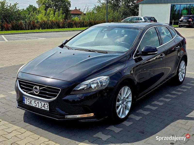 Czarny Używany 2013 Volvo V40 Momentum Hatchback | 24 900 zł (Dobra cena) - Obraz 1/4