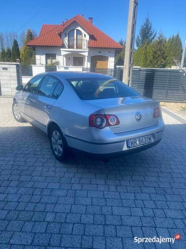 Używany VW Passat 2007 Srebrny Sedan/Limuzyna