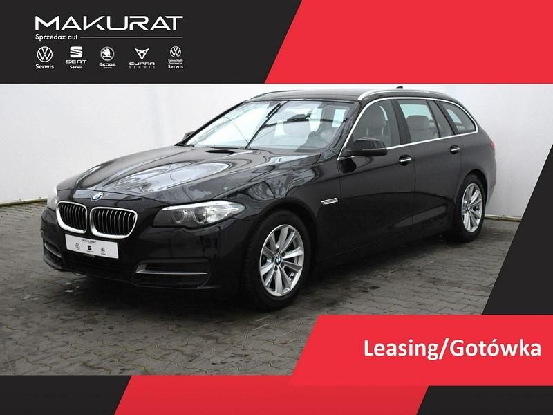 Czarny Używany 2017 BMW 518 Kombi | 109 900 zł - Obraz 1/1