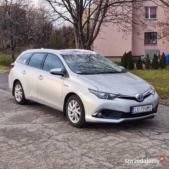 Używany 2018 Toyota Auris Hybrid | 38 200 zł (Super Cena) - Obraz 1/4