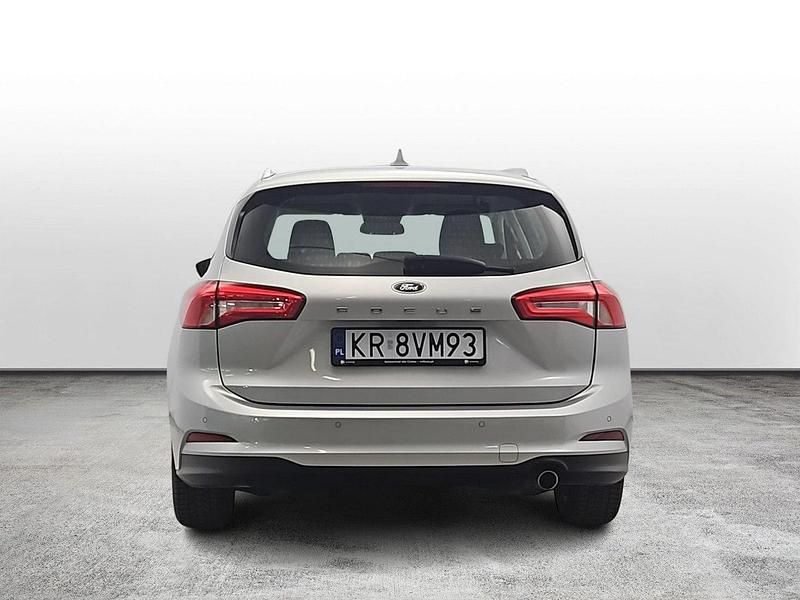 Używany Ford Focus Trend 120 KM (88 kW) 2020 Srebrny Kombi