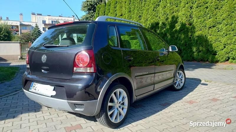 Czarny Używany 2008 VW Polo Cross Hatchback | 10 400 zł - Obraz 1/4