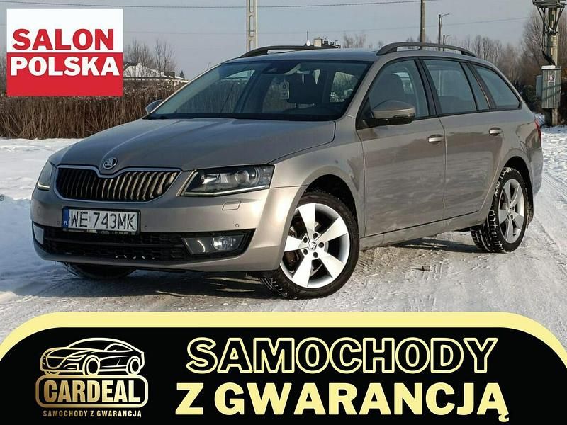 Używany Skoda Octavia 2016 Żółtozłoty Hatchback