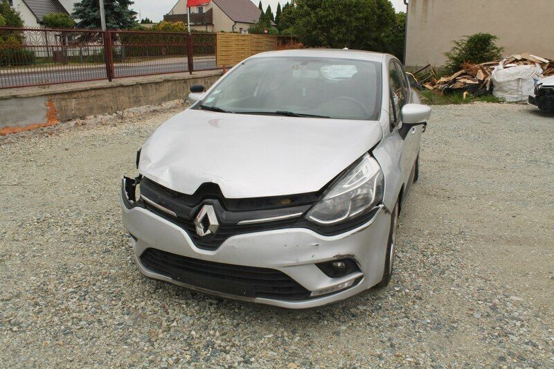 Srebrny Używany 2019 Renault Clio IV Hatchback | 14 900 zł - Obraz 1/4