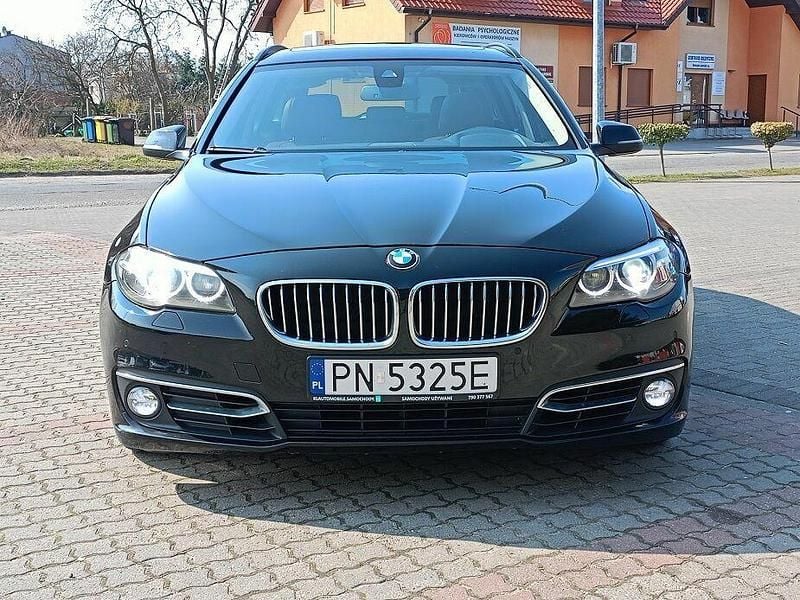 Używany BMW 530 2014 Czarny Kombi