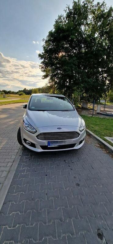 Używany Ford S-MAX S 2015 Srebrny Minivan
