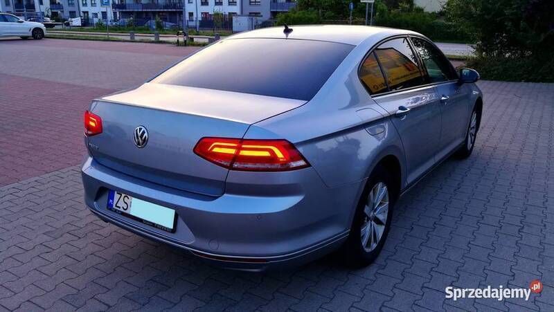 Używany 2018 VW Passat Sedan/Limuzyna | 34 900 zł (Uczciwa cena) - Obraz 1/4