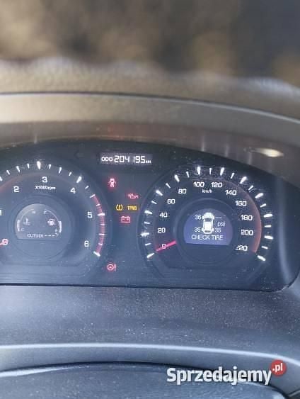 Granatowy Używany 2016 Ssangyong (KGM) Korando Minivan | 31 200 zł (Uczciwa cena) - Obraz 1/2