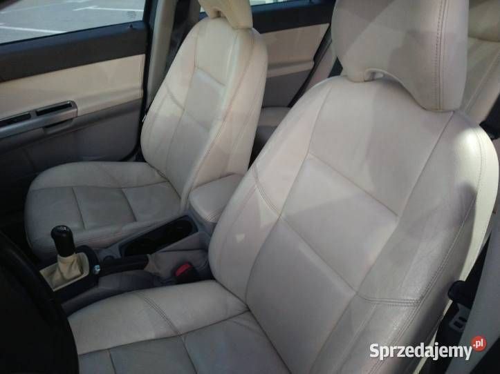 Używany Volvo V50 125 KM (91 kW) 2007 Kombi