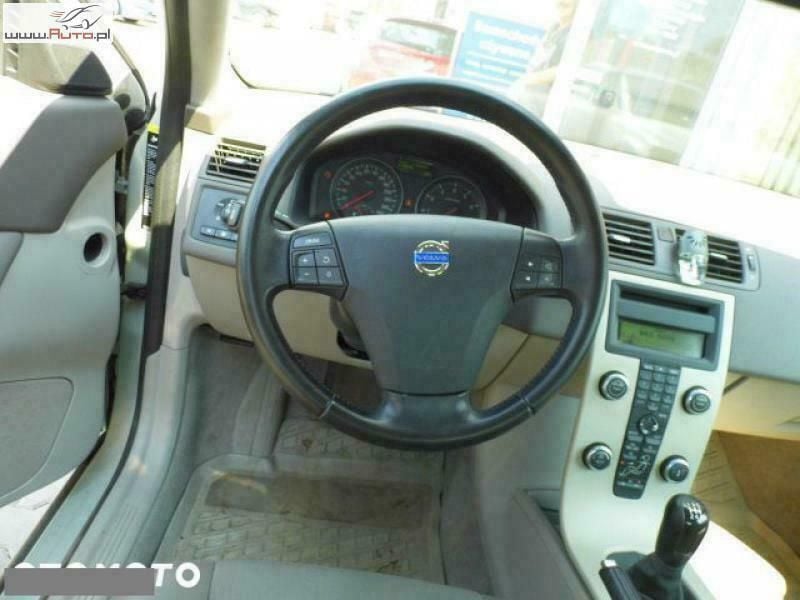 Używany Volvo C30 100 KM (73 kW) 2008 Zielony (metalik) Hatchback