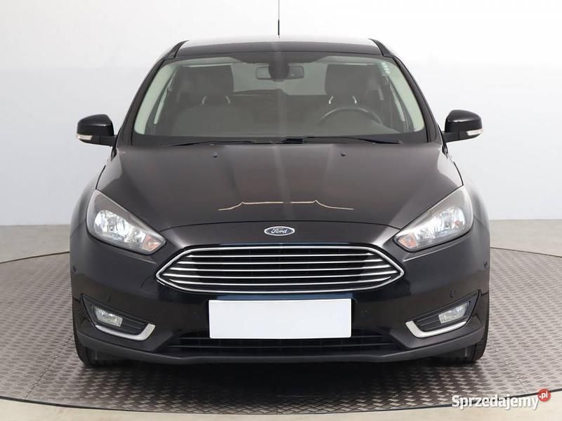 Czarny Używany 2016 Ford Focus Hatchback | 29 999 zł (Uczciwa cena) - Obraz 1/4