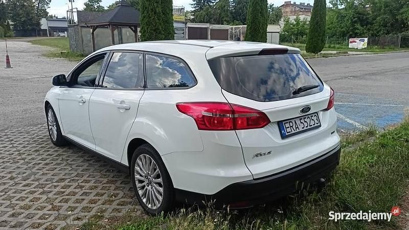 Używany Ford Focus 2017 Biały Kombi