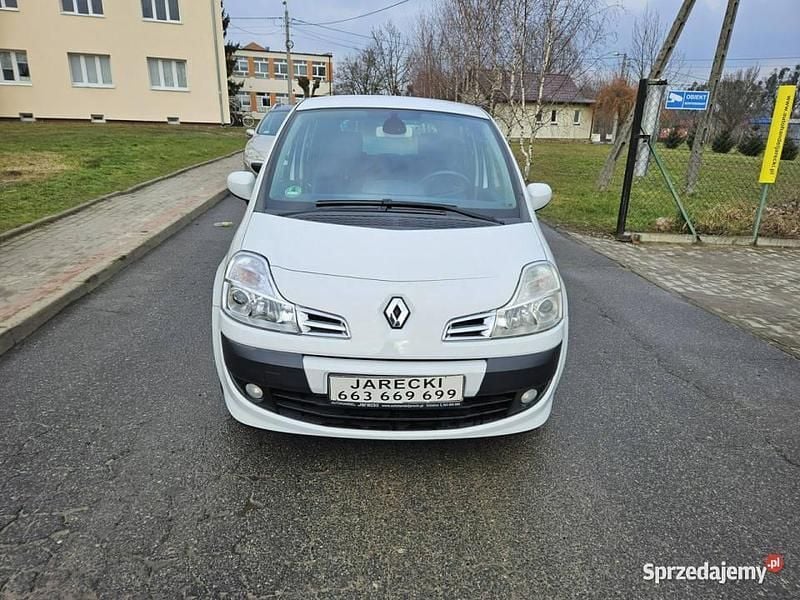 Biały Używany 2012 Renault Modus Minivan | 15 999 zł (Uczciwa cena) - Obraz 1/4