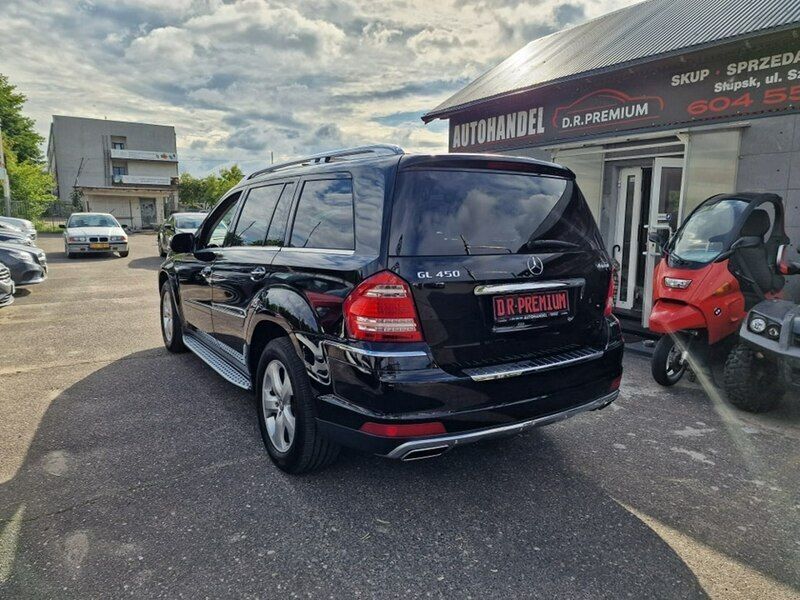 Używany Mercedes GL450 340 KM (250 kW) 2010 Czarny (metalik) SUV