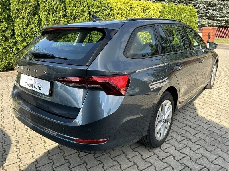 Używany Skoda Octavia 150 KM (110 kW) 2021 Grafitowy (metalik) Sedan/Limuzyna