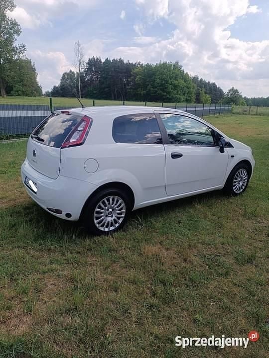 Biały Używany 2014 Fiat Punto | 17 000 zł - Obraz 1/4