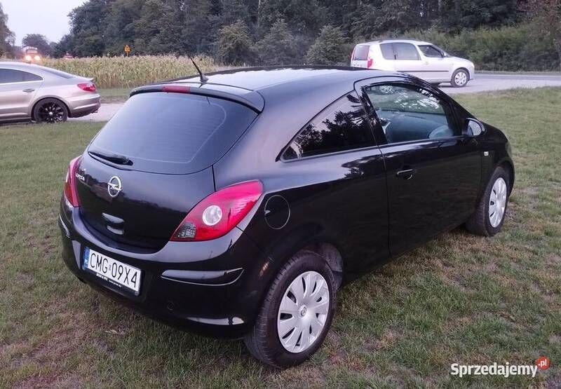 Używany Opel Corsa 2014 Czarny Hatchback