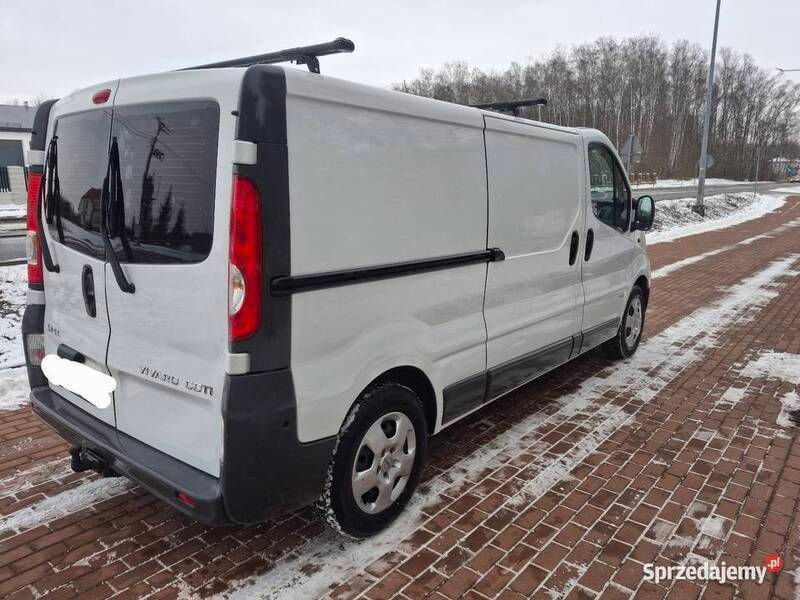 Biały Używany 2014 Opel Vivaro Van | 34 900 zł (Dobra cena) - Obraz 1/4