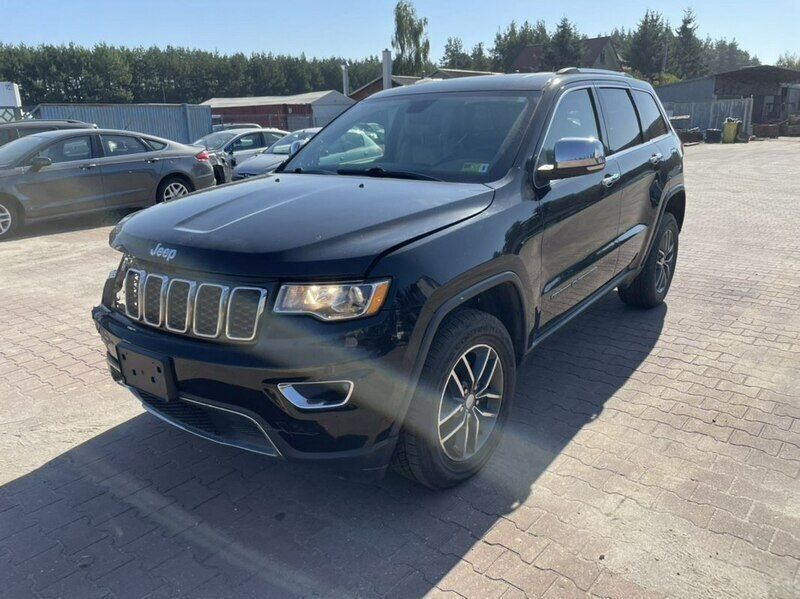 Czarny Używany 2017 Jeep Grand Cherokee SUV | 49 000 zł - Obraz 1/4