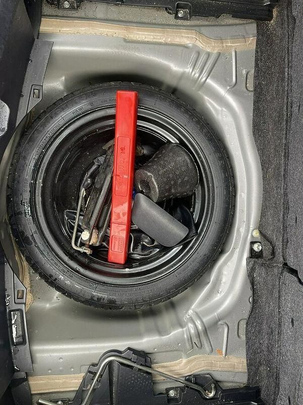 Używany Toyota Yaris 2016 Zielony Hatchback