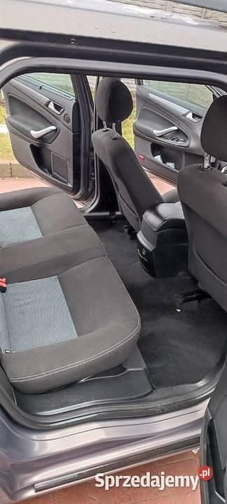 Używany Ford Mondeo Trend 2011 Szary Kombi