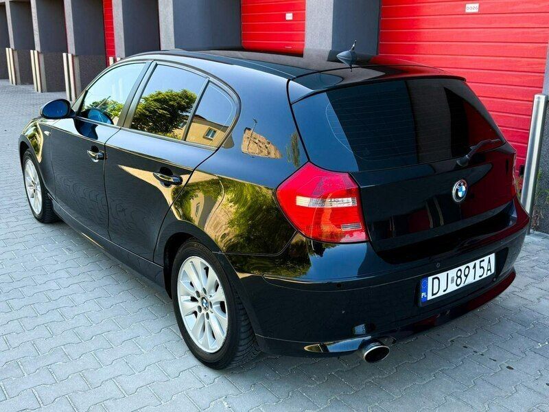 Używany BMW 116 116 KM (85 kW) 2007 Czarny (metalik) Hatchback