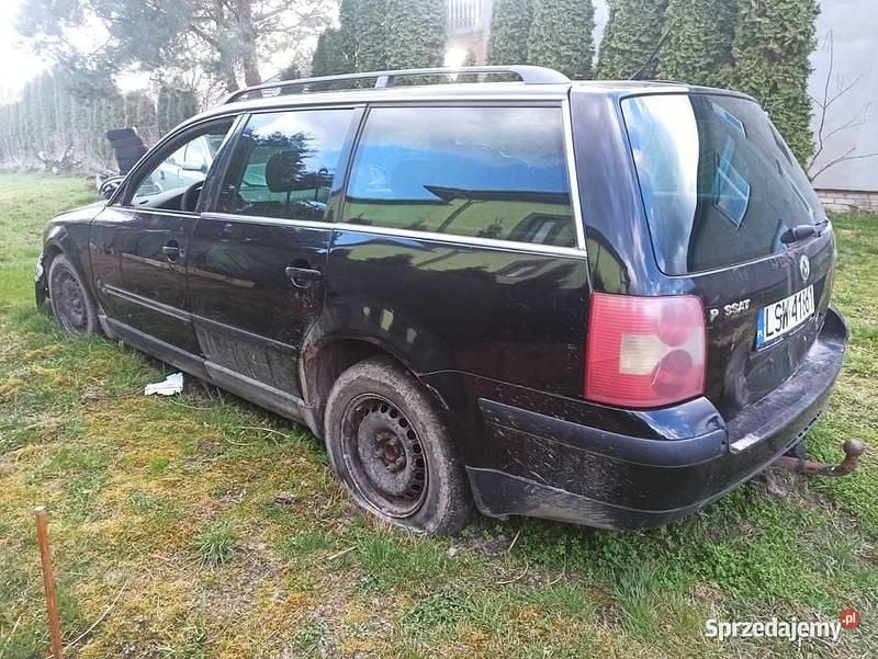 Czarny Używany 2003 VW Passat Kombi | 1500 zł (Super Cena) - Obraz 1/4