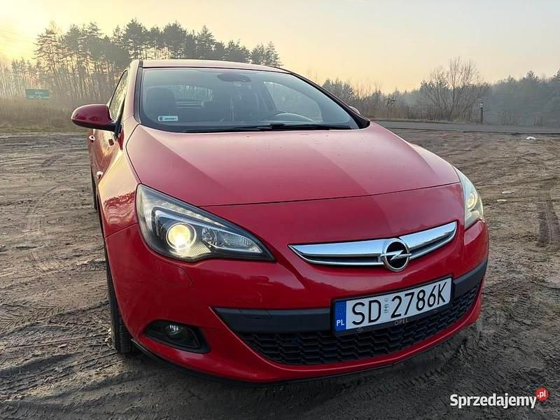 Używany 2012 Opel Astra GTC | 28 000 zł (Uczciwa cena) - Obraz 1/4