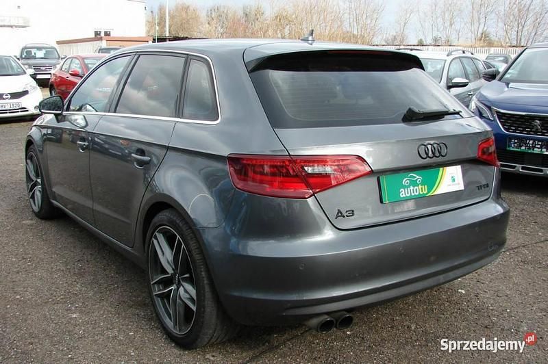 Używany Audi A3 150 KM (110 kW) 2014 Szary (metalik) Hatchback