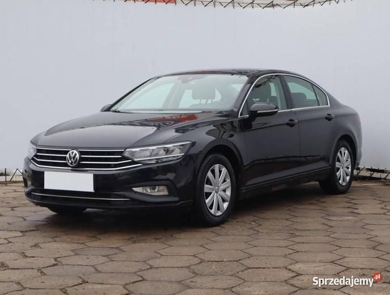 Używany VW Passat 2019 Czarny Sedan/Limuzyna