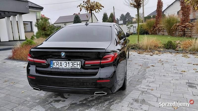 Używany BMW 518 150 KM (110 kW) 2021 Czarny Sedan/Limuzyna