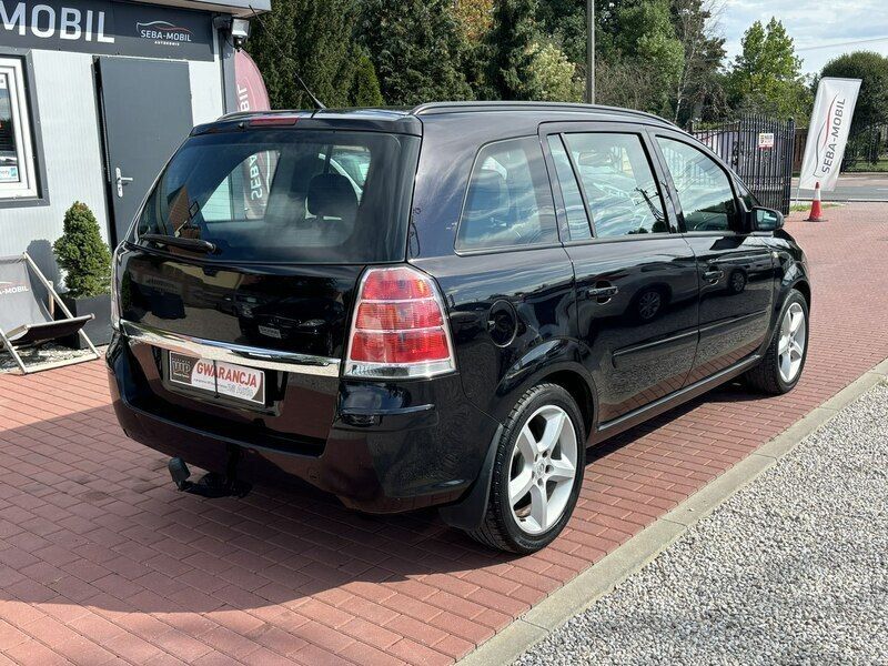 Używany Opel Zafira 105 KM (77 kW) 2007 Czarny Minivan