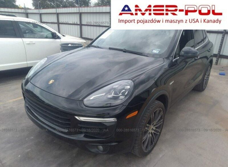 Czarny Używany 2015 Porsche Cayenne SUV | 112 000 zł - Obraz 1/4