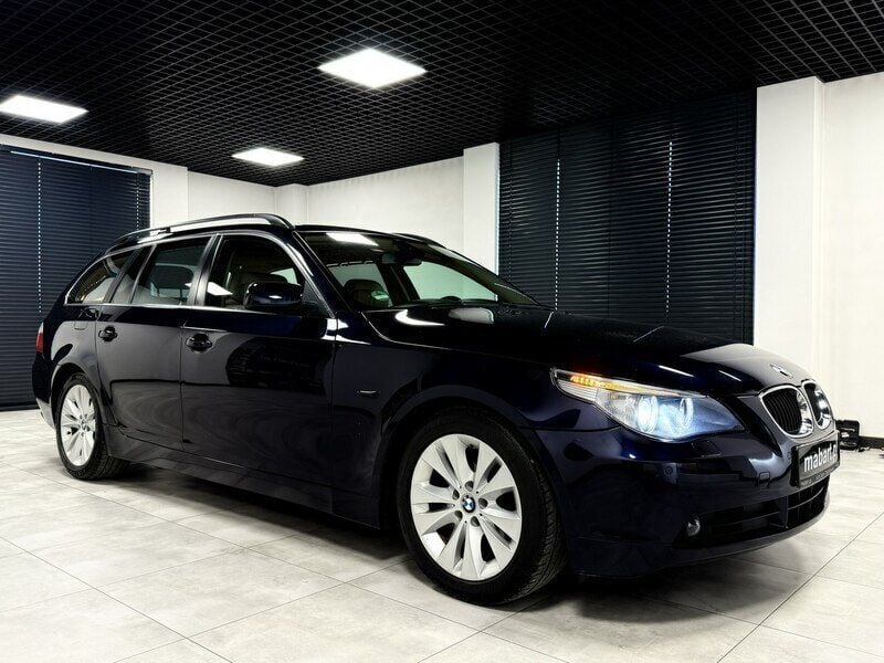 Używany BMW 525 218 KM (160 kW) 2006 Niebieski ciemny (metalik) Kombi