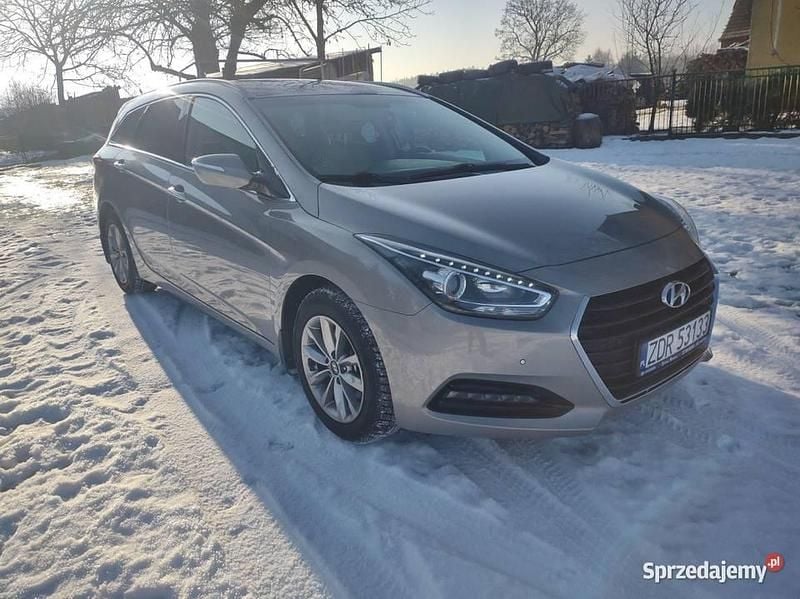 Beżowy Używany 2017 Hyundai i40 Sedan/Limuzyna | 41 000 zł (Uczciwa cena) - Obraz 1/4